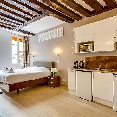 Upper Class Suites - Rue Saint Honoré