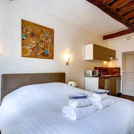 Upper Class Suites - Rue Saint Honoré Parigi